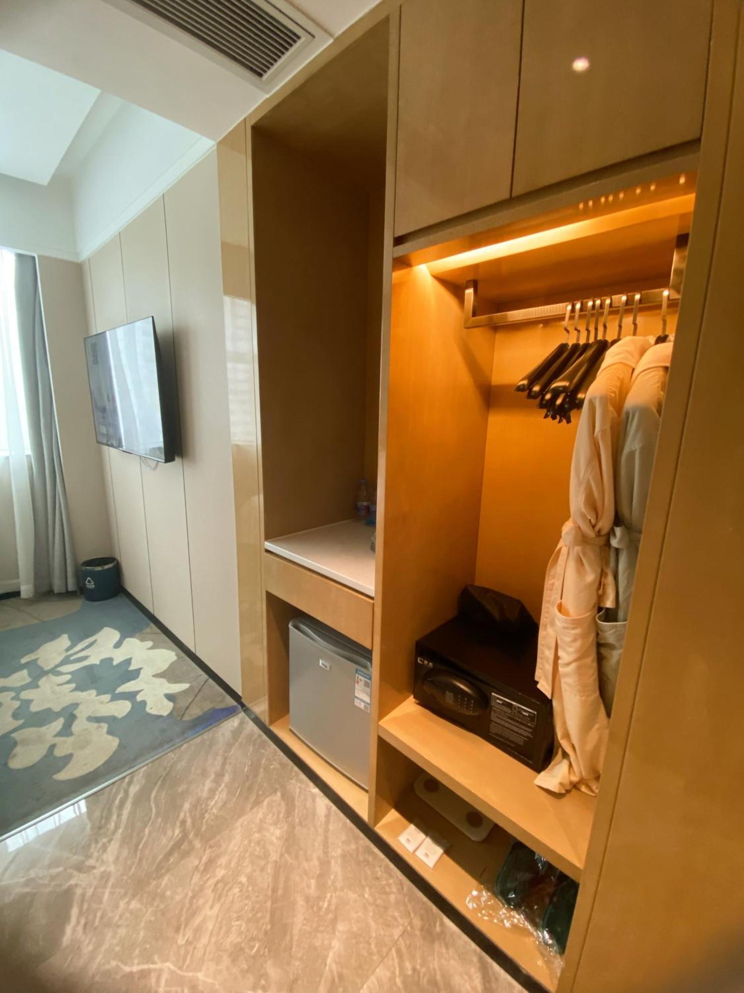 Paco Hotel Shenzhen Luohu Port Exterior photo